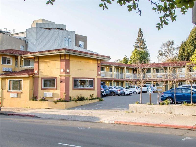 Signature Inn Berkeley Zewnętrze zdjęcie