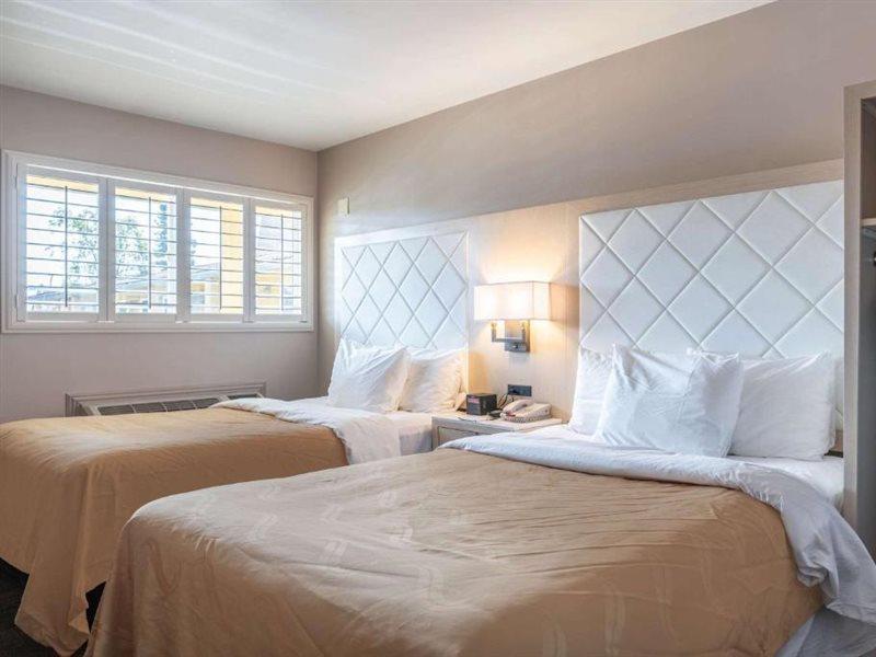 Signature Inn Berkeley Zewnętrze zdjęcie