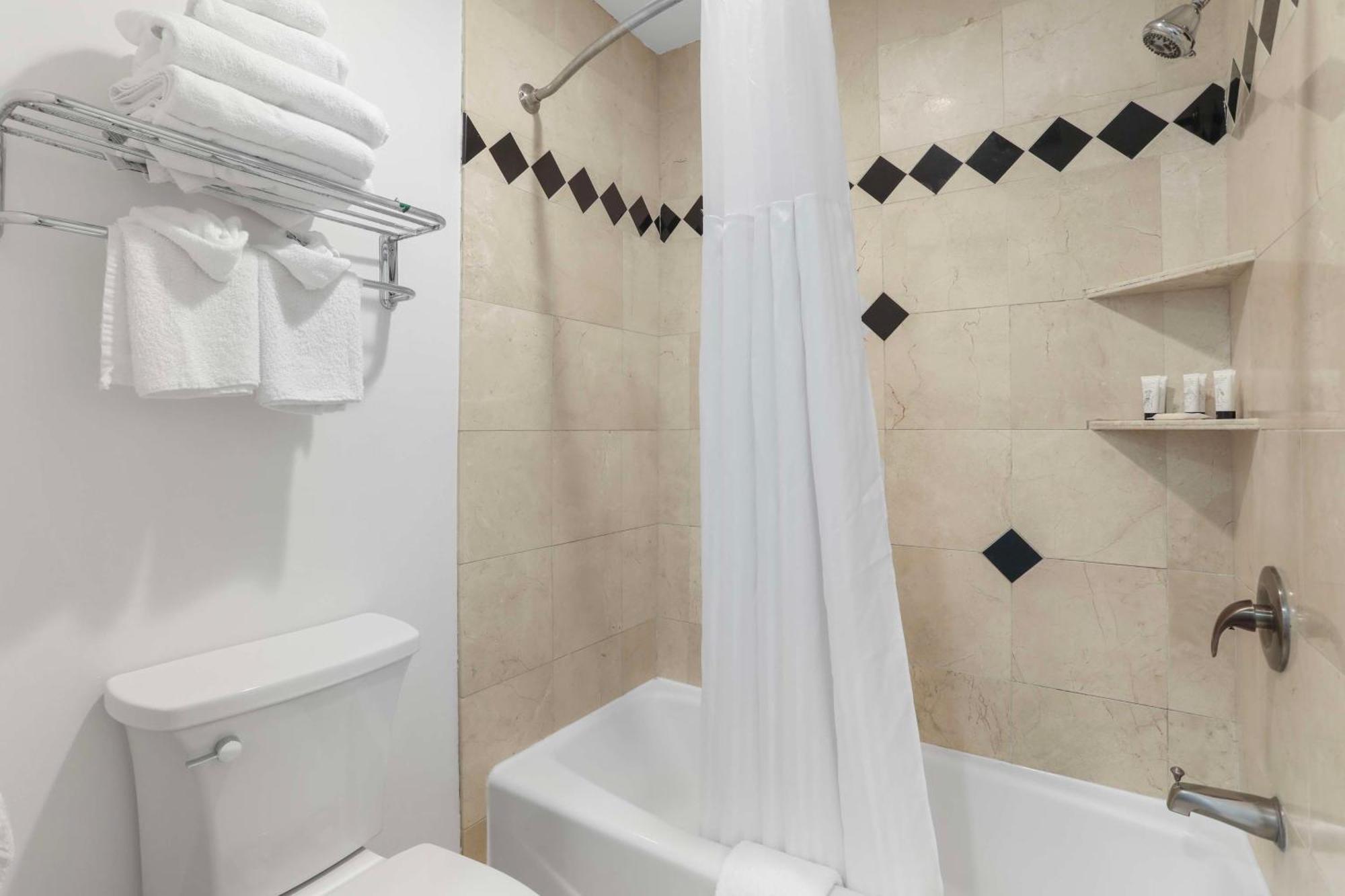 Signature Inn Berkeley Zewnętrze zdjęcie