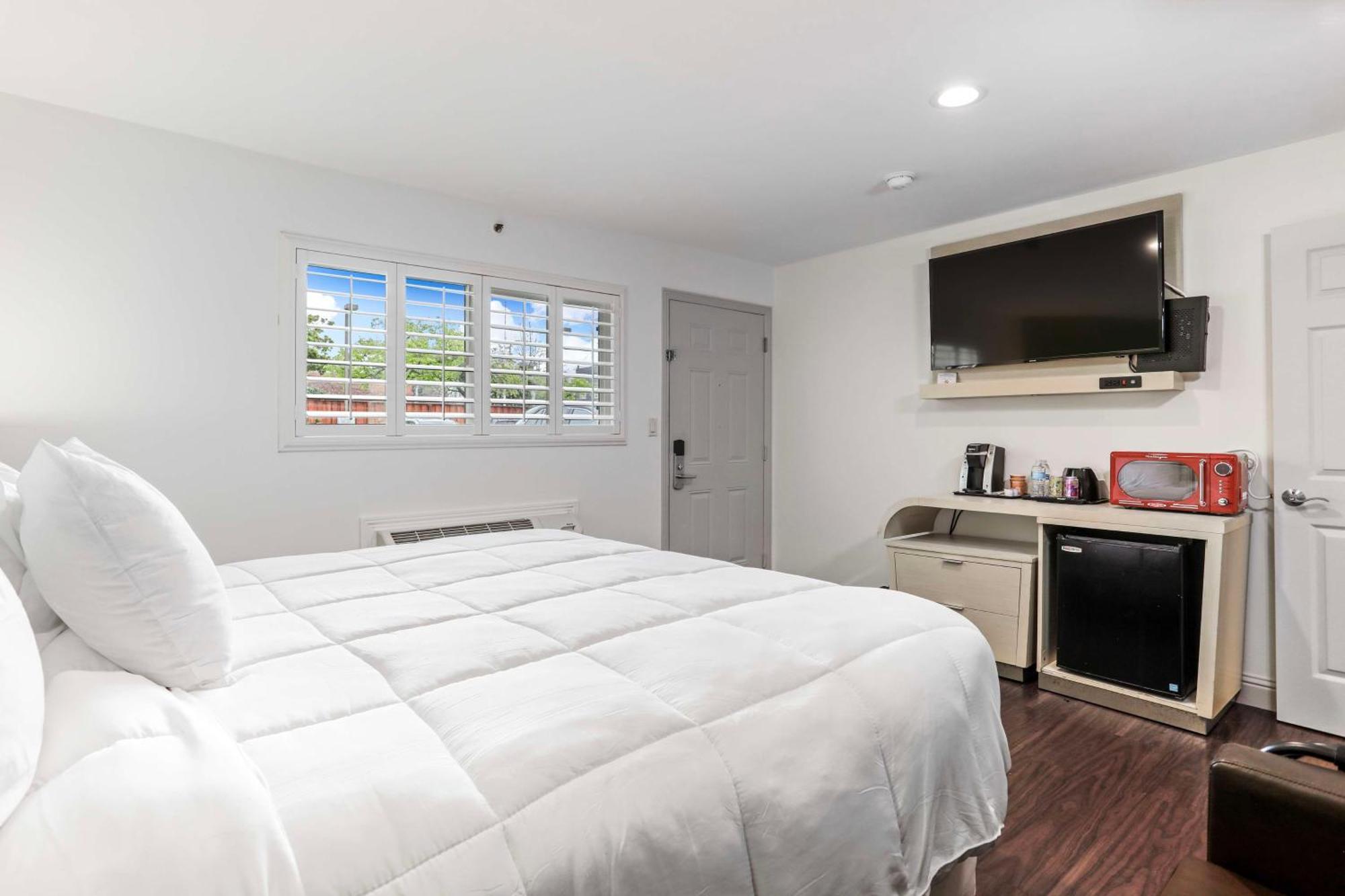Signature Inn Berkeley Zewnętrze zdjęcie