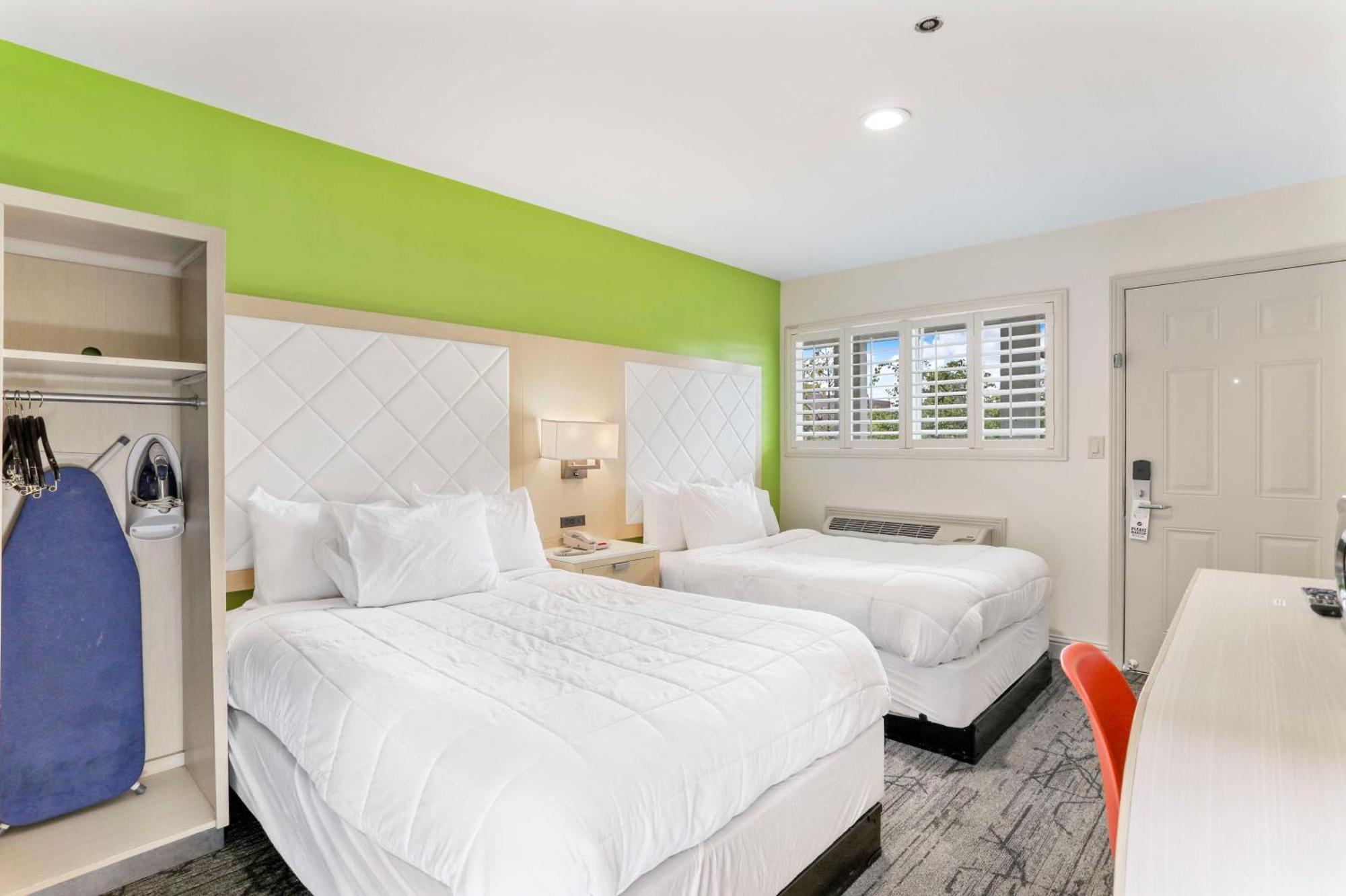 Signature Inn Berkeley Zewnętrze zdjęcie