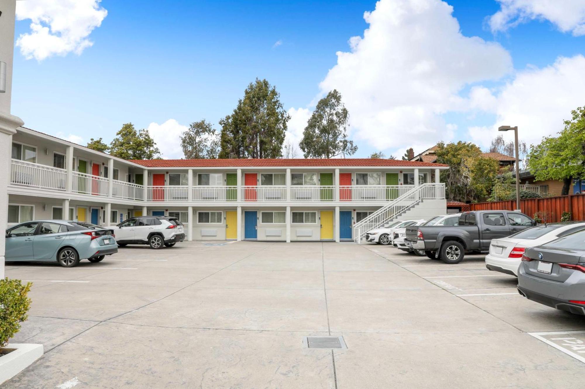 Signature Inn Berkeley Zewnętrze zdjęcie