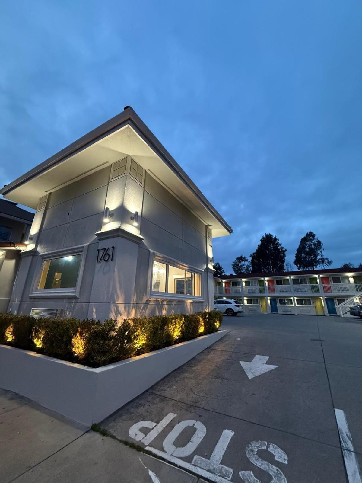 Signature Inn Berkeley Zewnętrze zdjęcie