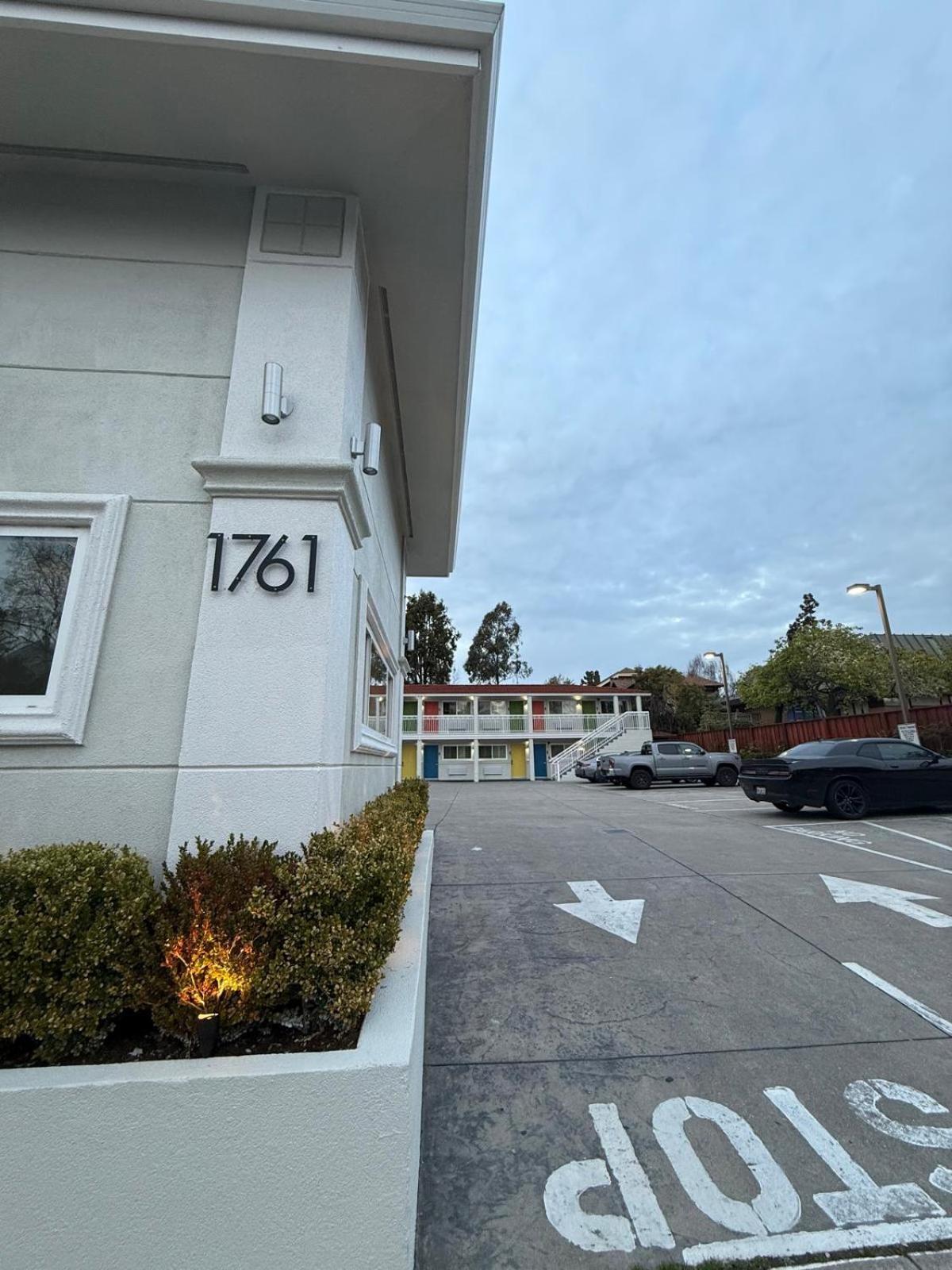 Signature Inn Berkeley Zewnętrze zdjęcie
