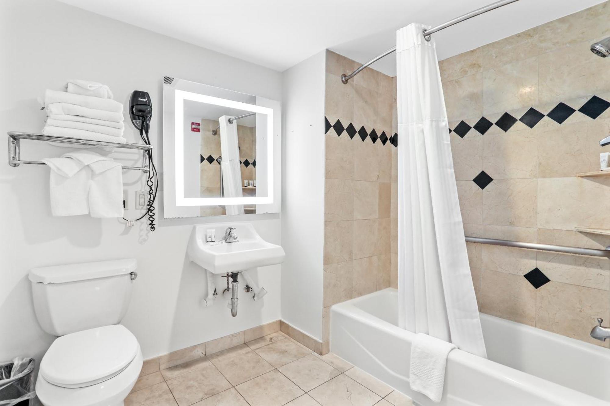 Signature Inn Berkeley Zewnętrze zdjęcie
