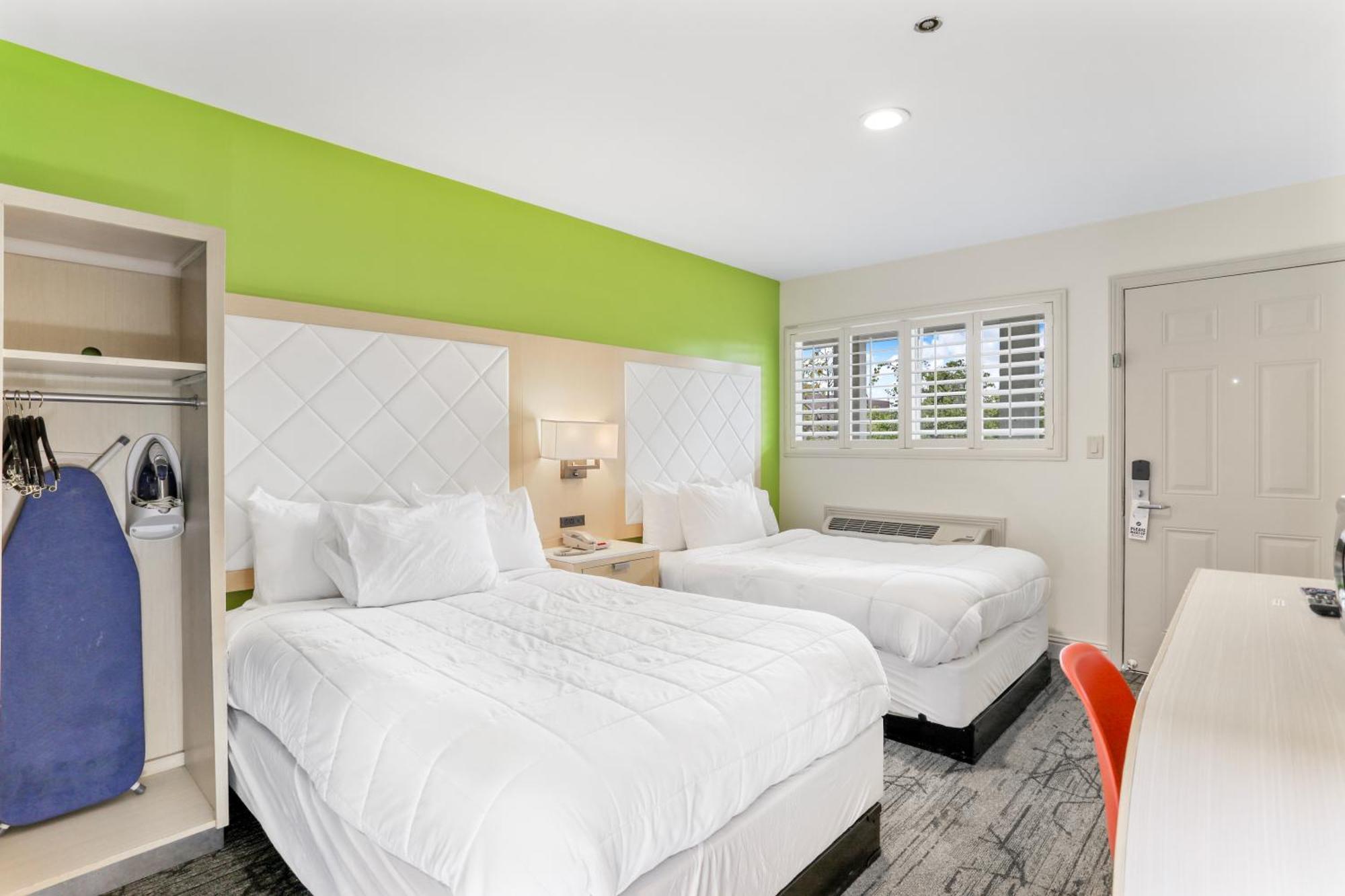 Signature Inn Berkeley Zewnętrze zdjęcie