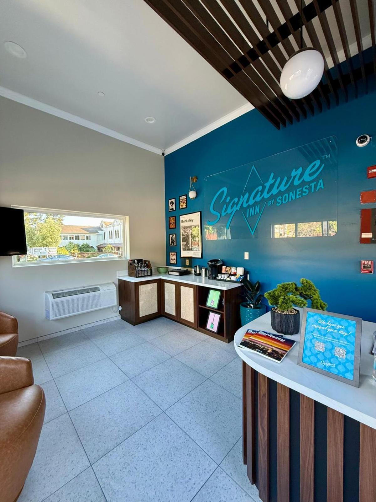 Signature Inn Berkeley Zewnętrze zdjęcie